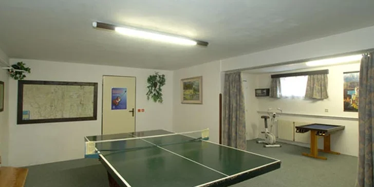Nudit se tu nebudete. Zahrát si můžete třeba ping-pong. 