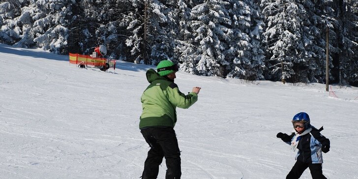 Individuální i skupinová výuka jízdy na lyžích či SNB