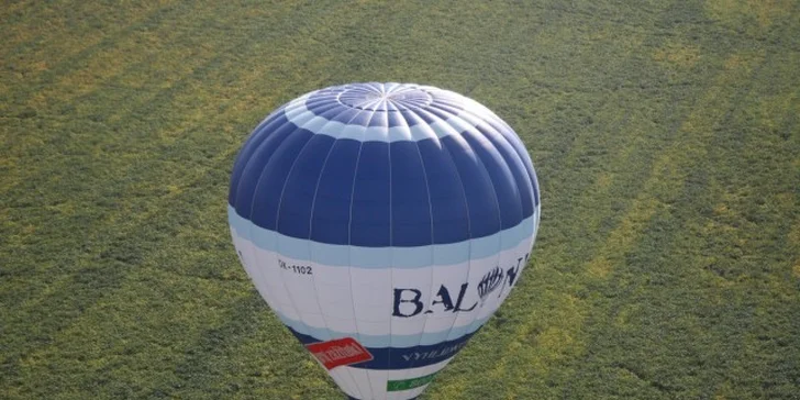Vzhůru do oblak s horkovzdušným balonem