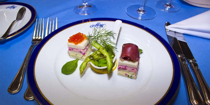 Slavnostní degustační menu pro 2 osoby v restauraci U Modré kachničky