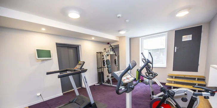 Využít můžete také zdejší fitness centrum. 