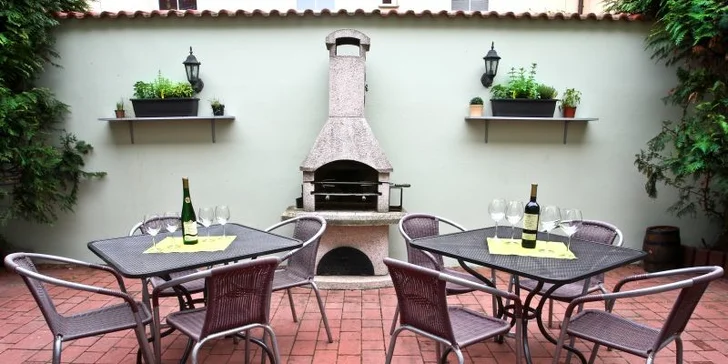 Skvělé steakové menu pro dva ve Bzenecké vinárně