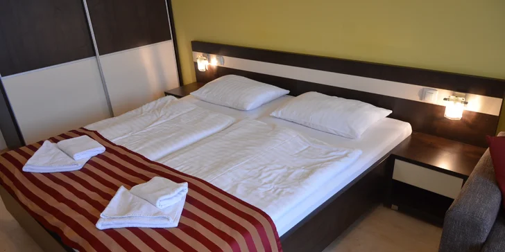 Vyspíte se dorůžova a pak už je jen na vás, zda vyrazíte do wellness nebo třeba na tobogány.
