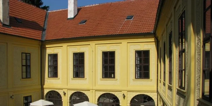 Romantika a skvělé jídlo pro dva v Chateau Hostačov