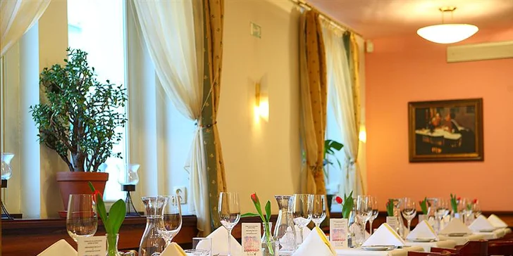 Romantický pobyt pro dva v secesním hotelu v Praze