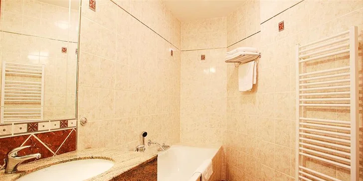 Romantický pobyt pro dva v secesním hotelu v Praze