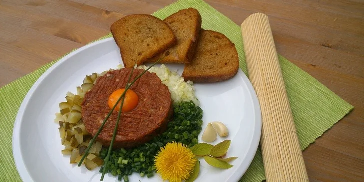 50% sleva na konzumaci v Restauraci U Huberta