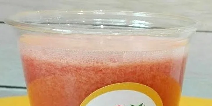 Osvěží vás ovocný fresh, jehož chuť si sami vyberete z nabídky ovoce.