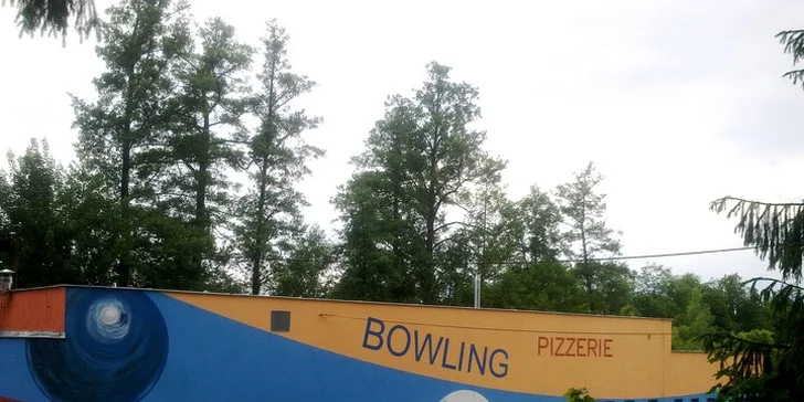 Bowling až pro 8 osob a výborná pizza
