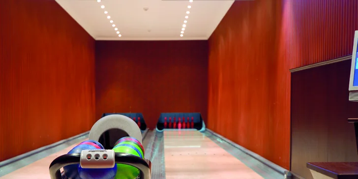 A co takhle zahrát si bowling? 