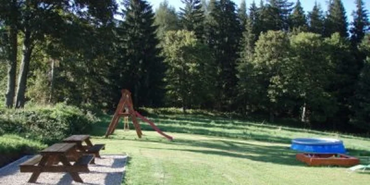 1590 Kč za pobyt na dvě noci pro dva v klidu Šumavy. Oddych a relax, výlety po okolí na kolech, romantika Selské chalupy se slevou 51%!