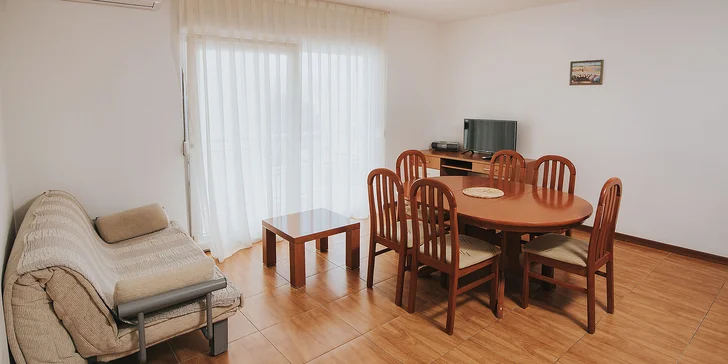 Ubytujete sa v rezorte Malo More, ktorý vás očarí pohodovou atmosférou aj špičkovými službami. 