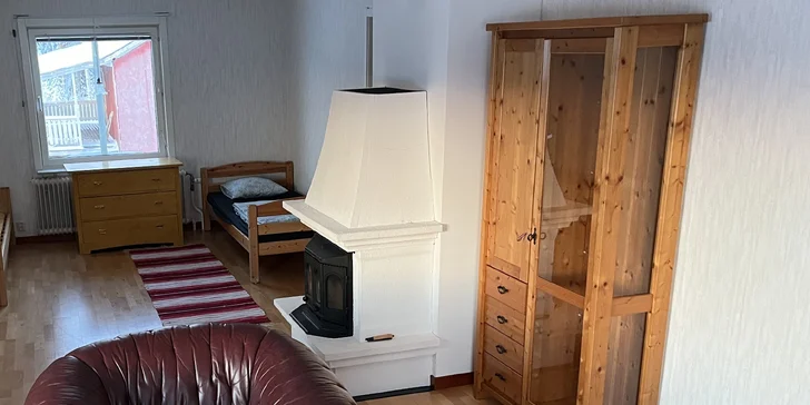K dispozícii je kúpeľňa so sprchou.
