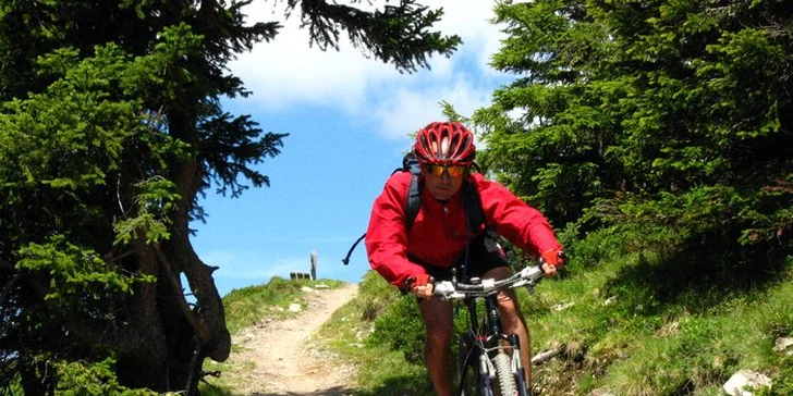 Trail park na Klínovci zvládnou i malé děti. Těžší trasy uspokojí i náročné cyklisty. 