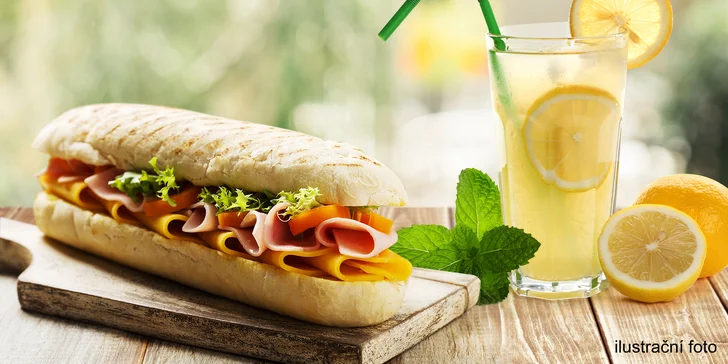 Panini podle výběru a domácí limonáda v bistru u Dlouhé třídy