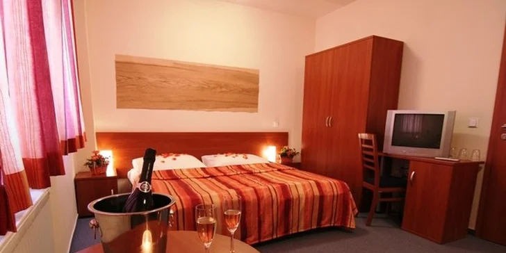 LAST MINUTE luxusní pobyt v resortu Bratrouchov****