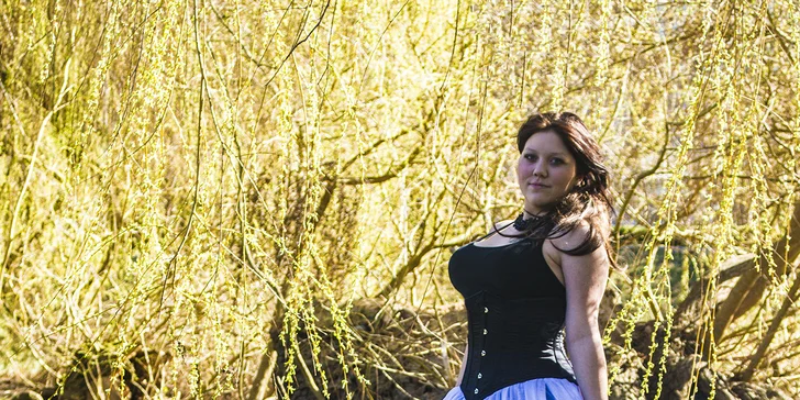 Profi focení včetně fashion, hair stylingu a make-upu v ateliéru či exteriéru (dle domluvy)
