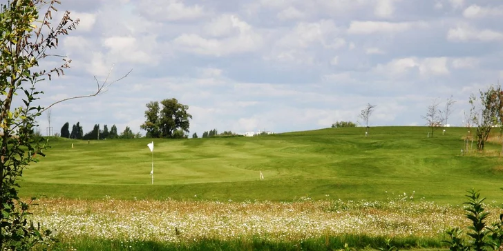 Parádní golfový víkend pro dva v Hradci Králové
