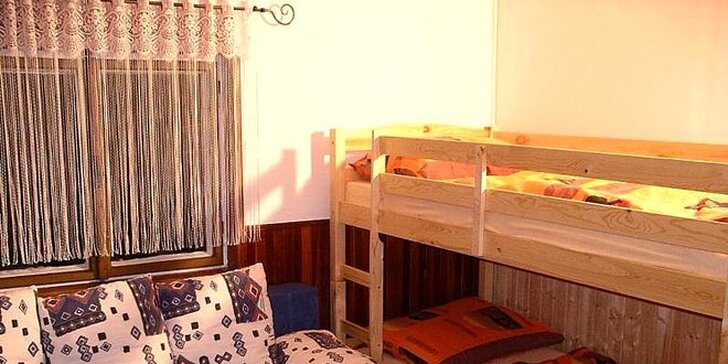 Týdenní pronájem luxusní chaty v Beskydech pro až 9 osob s vířivkou