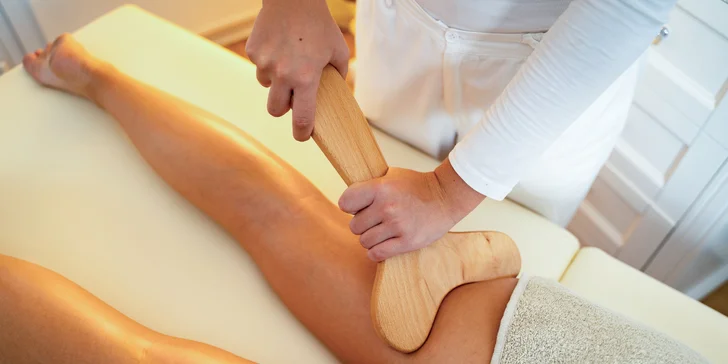 Pura Vida Massage Salon ponúka oázu pokoja, kde sa odborná technika spája s relaxom.