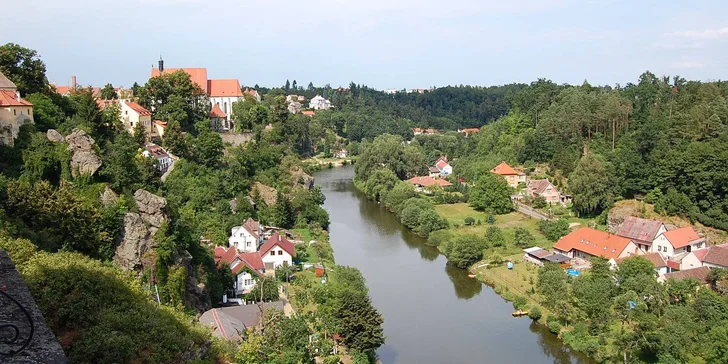 Malebné okolí ocení pěší turisté i milovníci kol. 