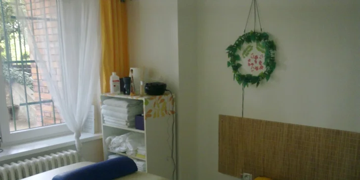 90 minut masáže ramen a zad