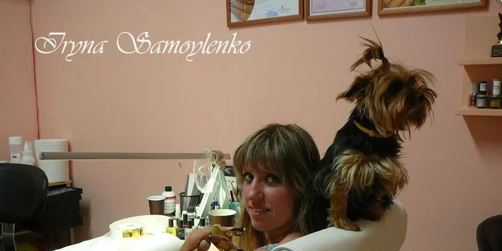 Kvalitní francouzská manikůra gelem.