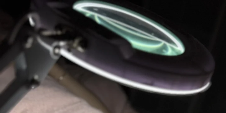 V nabídce je základní kosmetické ošetření nebo ošetření Jalupro Glow Peel.