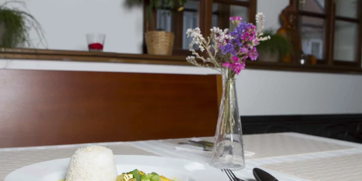 Veganské menu pro dva v restauraci LoVeg