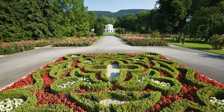 Zámek a zahrady Laxenburg a návštěva Slavnosti růží v Badenu