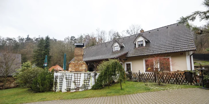 Penzion U Dubu leží na křižovatce několika turistických tras. Je tedy skvělým výchozím bodem pro výlety.