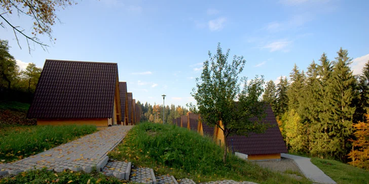 Jarní dovolená v moderních chatičkách v neposkvrněné přírodě Beskyd až na 4 dny