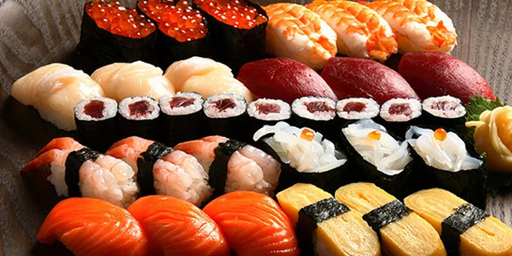 Bohaté menu s 52 ks sushi + saláty, polévky i nápoje