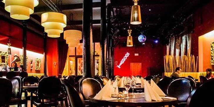 Vychutnejte si 30 kousků sushi a 2 exotické polévky