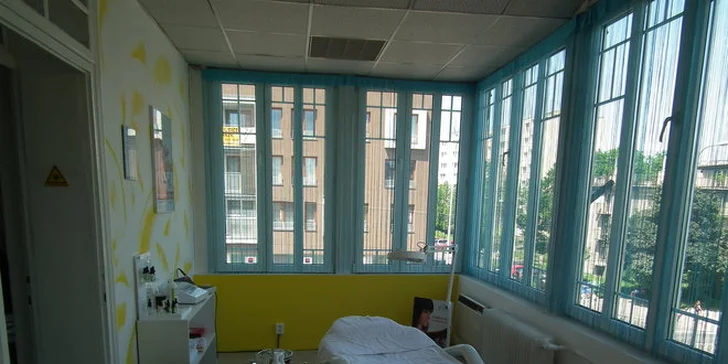 Prodloužení řas metodou řasa na řasu luxusními kašmírovými řasami