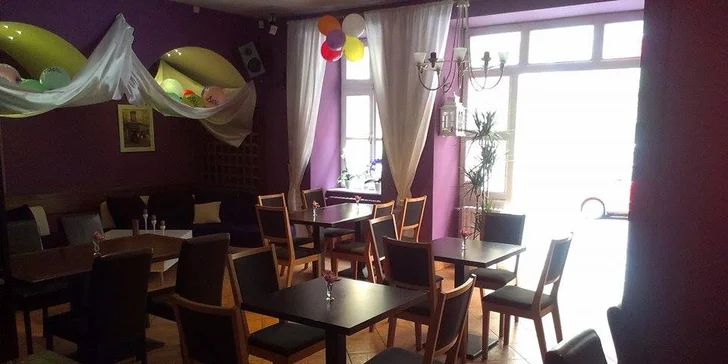 Sushi menu pro dva v restauraci Abri Sushi