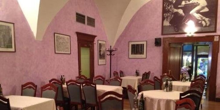 3 chodové menu pro dva v italské restauraci v centru Prahy - Bruschetta, Pizza a Tiramisu
