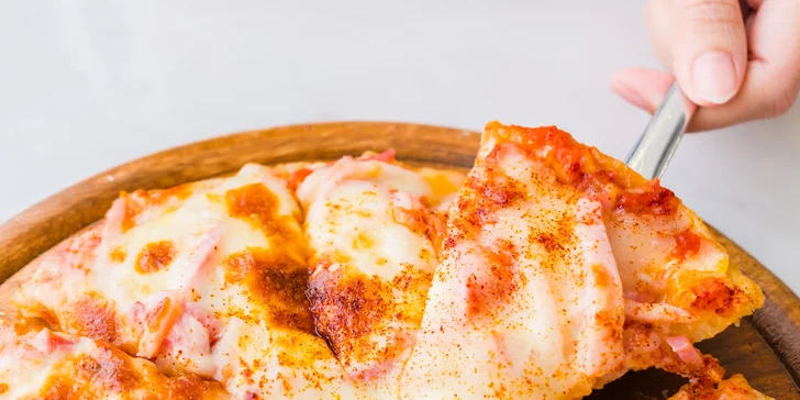 1 nebo 2 křupavé pizzy dle vlastního výběru