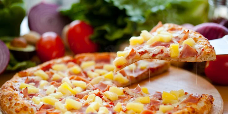 1 nebo 2 křupavé pizzy dle vlastního výběru
