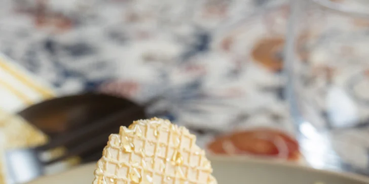 Menu uzatvára medovník podľa tradičnej receptúry