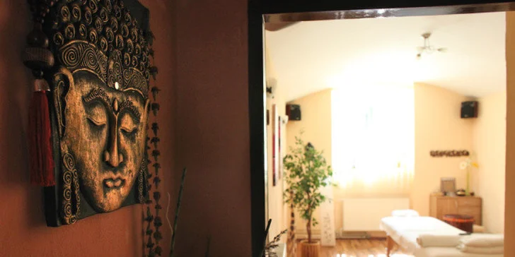 2hodinový relax - klasická masáž s využitím aromaterapie, reflexní masáže i lávových kamenů