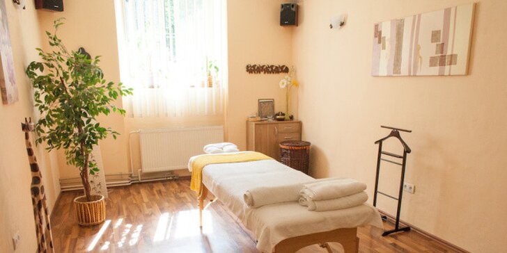 2hodinový relax - klasická masáž s využitím aromaterapie, reflexní masáže i lávových kamenů