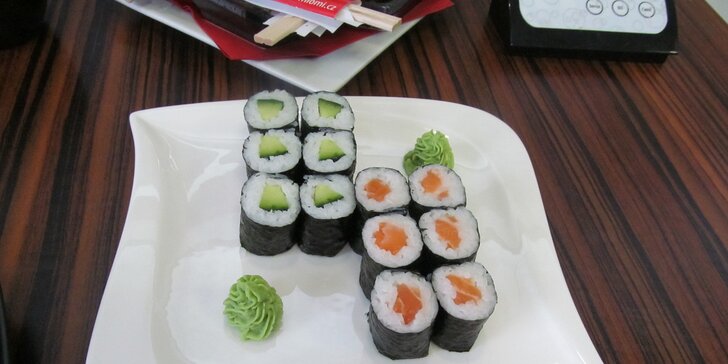 32 kousků sushi z nové japonské restaurace