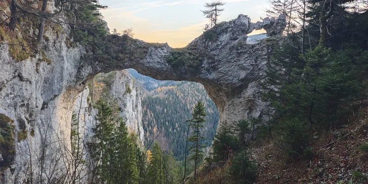 Kurz prebieha v dvoch atraktívnych lokalitách Mürsteger Alpen (Falkenstein) a Hochschwab Gruppe (Spielmäuer) s celkovou dĺžkou 6 až 7 hodín.
