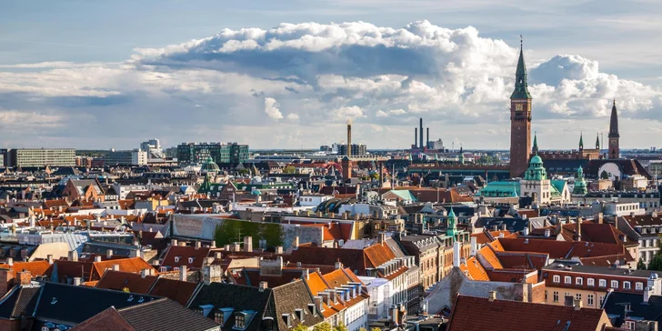 V ceně máte i transfery, vstupné na zámek Frederiksborg, hodinová plavba lodí z historického Nýhavnu a služby česky mluvícího průvodce.