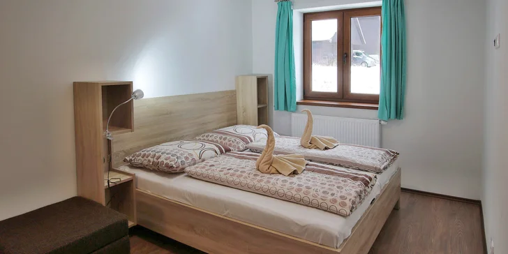 Bydlet budete v Apartmánech Maliarik, které jsou druhým nejvýše položeným ubytovacím zařízením na severní straně Chopku. 