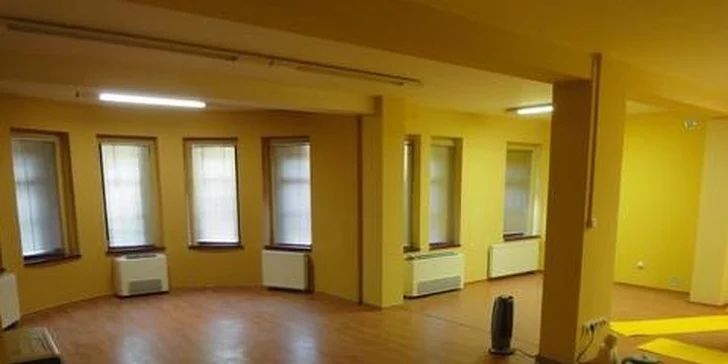 Protáhněte tělo na hot józe v Domě jógy na Vinohradech