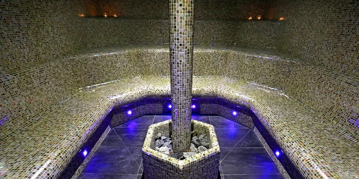 Parní lázeň, finská sauna, solná sauna, herbal sauna... Na své si tu přijdou milovníci pořádného tepla i začínající "saunéři". 