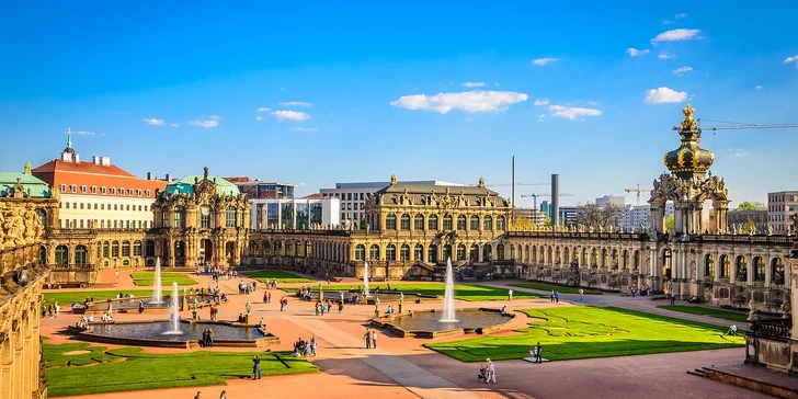 S průvodcem absolvujete, za odborného výkladu, procházku historickým centrem okolo Frauenkirche ke Královskému paláci a zahradám Zwingeru. Jde o jedno z nejvýznamnějších stavebních děl z období baroka v Německu.