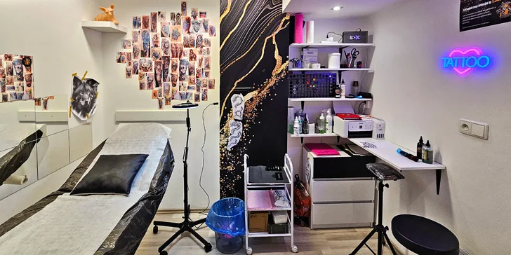 Salon najdete v Hradci Králové.